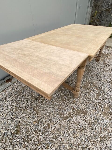 Sanded farmhouse table extension up to 2.54m