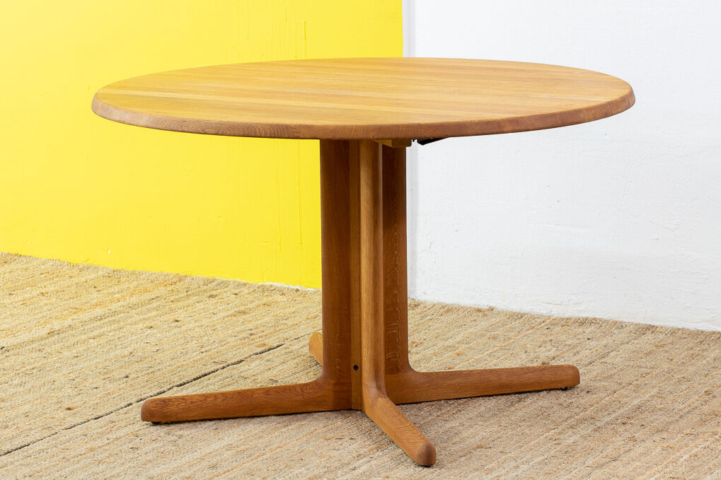 Vintage Scandinavian table Denmark – 115.5 cm