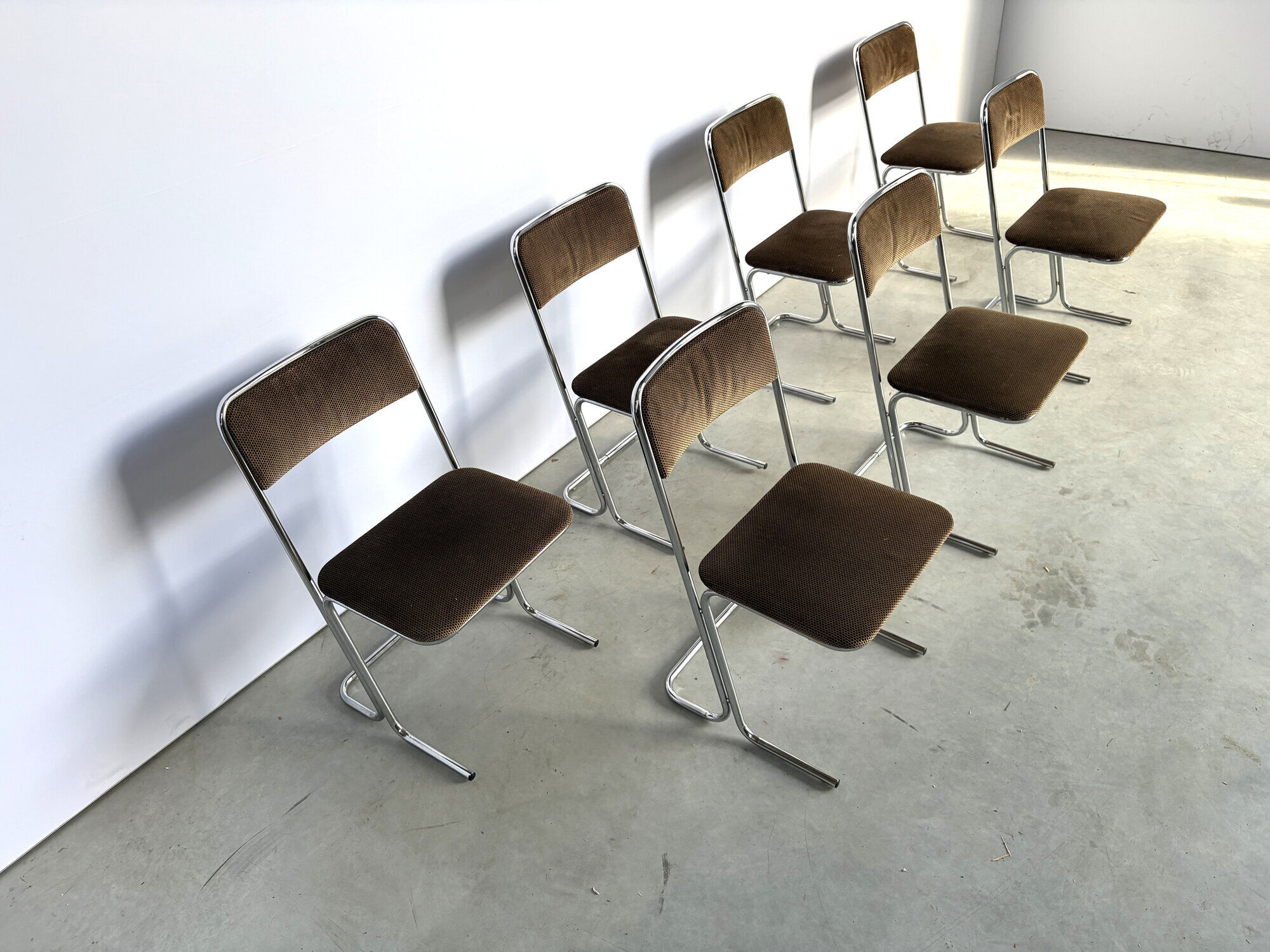 Vintage tubular chrome dining chairs, 1960s