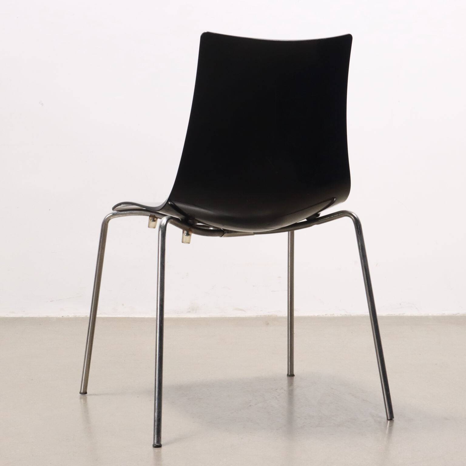 Trois chaises des années 1990