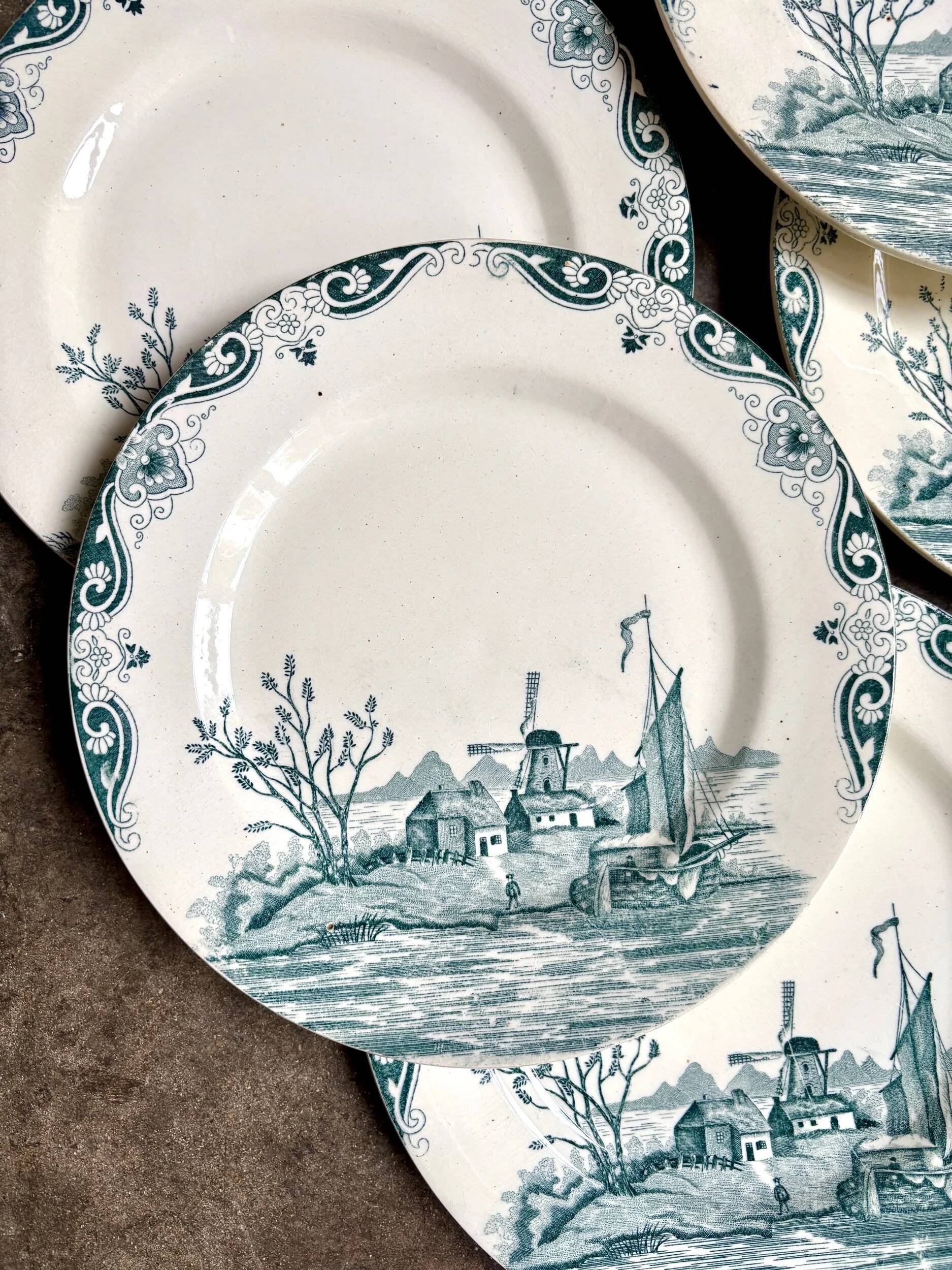6 assiettes plates n°2 Salins en terre de fer, service "Delft"