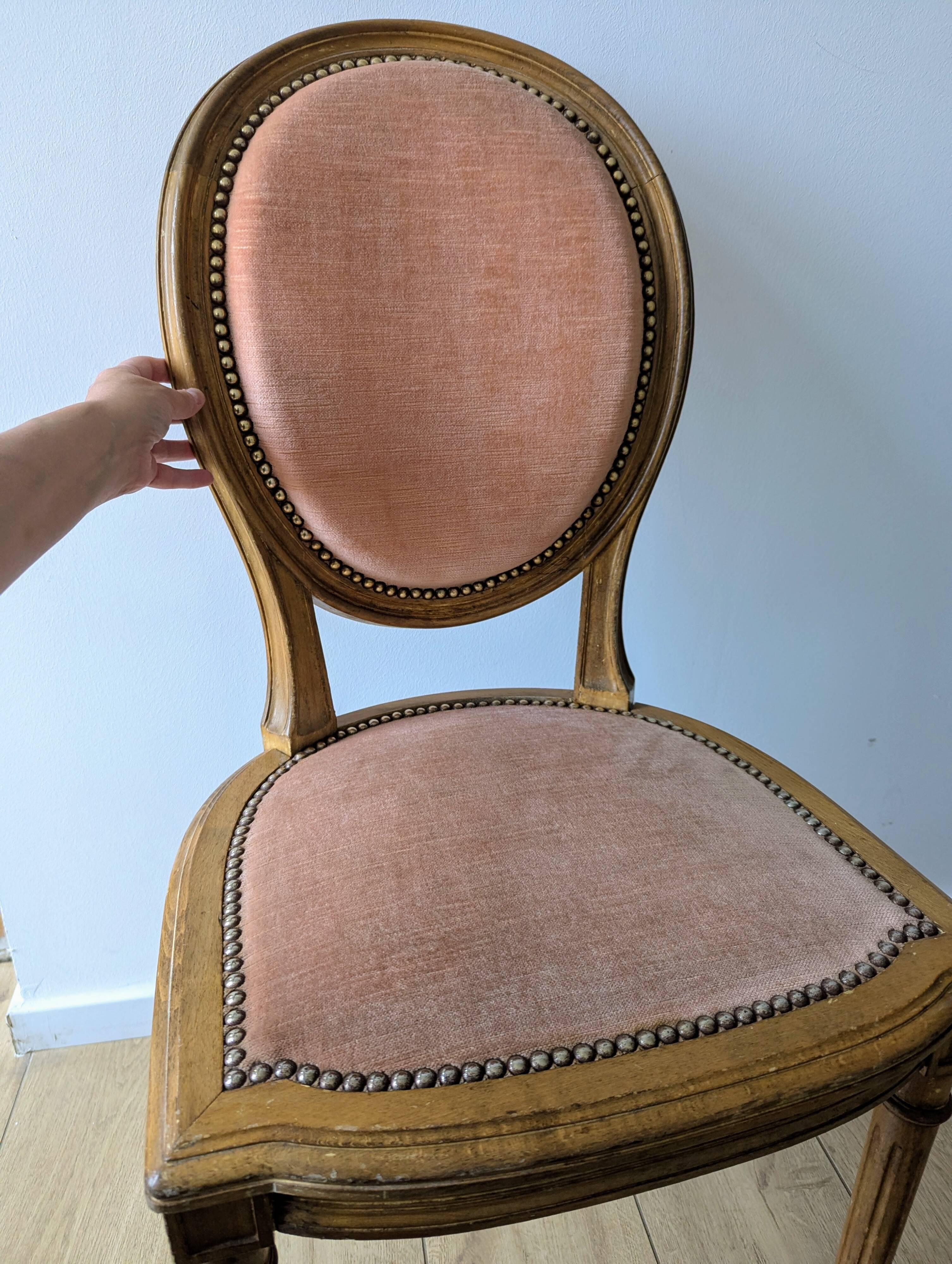 Louis XVI armchair with patina and antique velvet