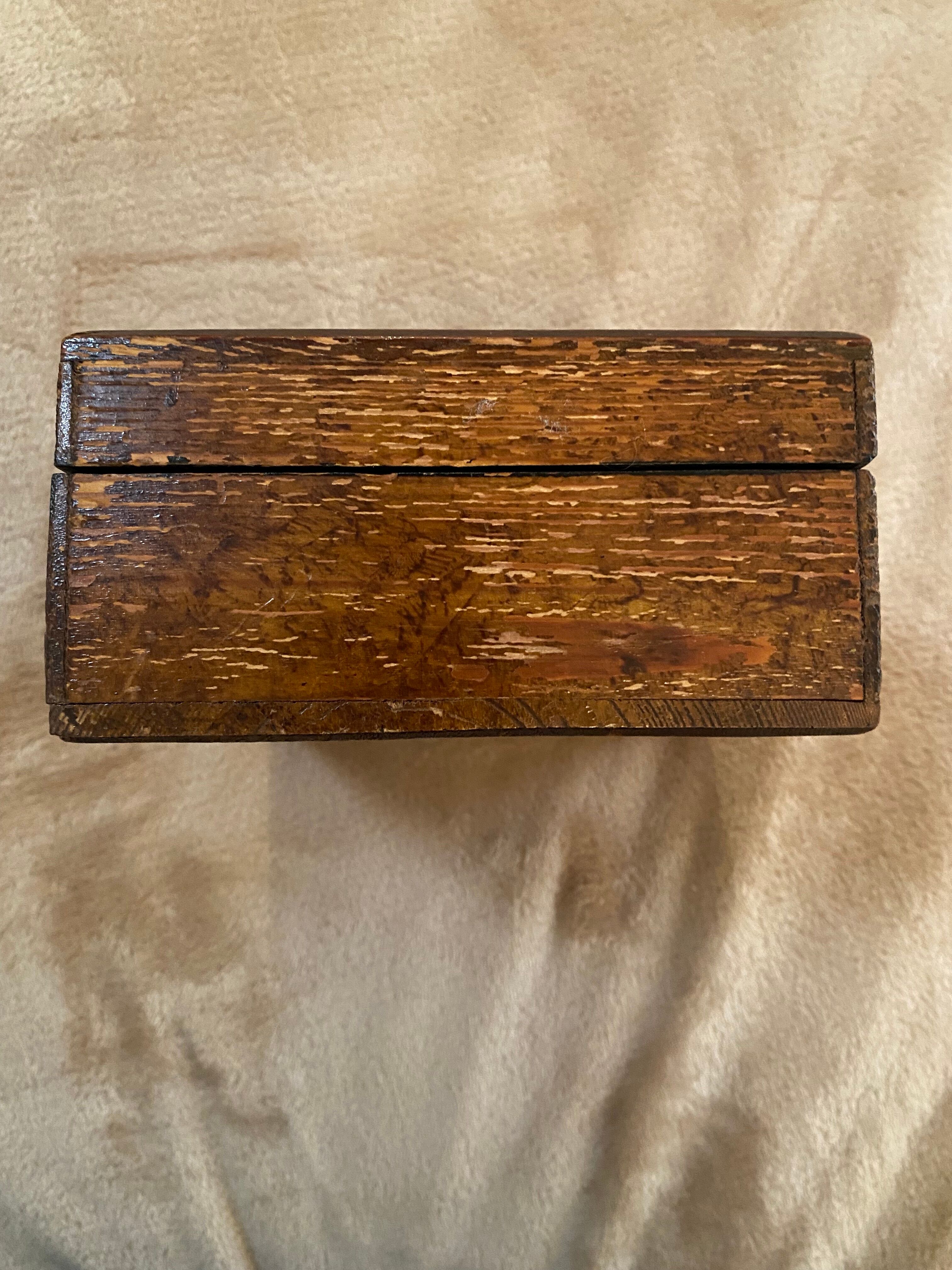 Wooden jewelry box, British Victorian era
