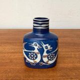 Danish mid-century porcelain vase from the Baca line with bird motif by Nils Thorsson for Aluminia Royal Copenhagen, 1960s.