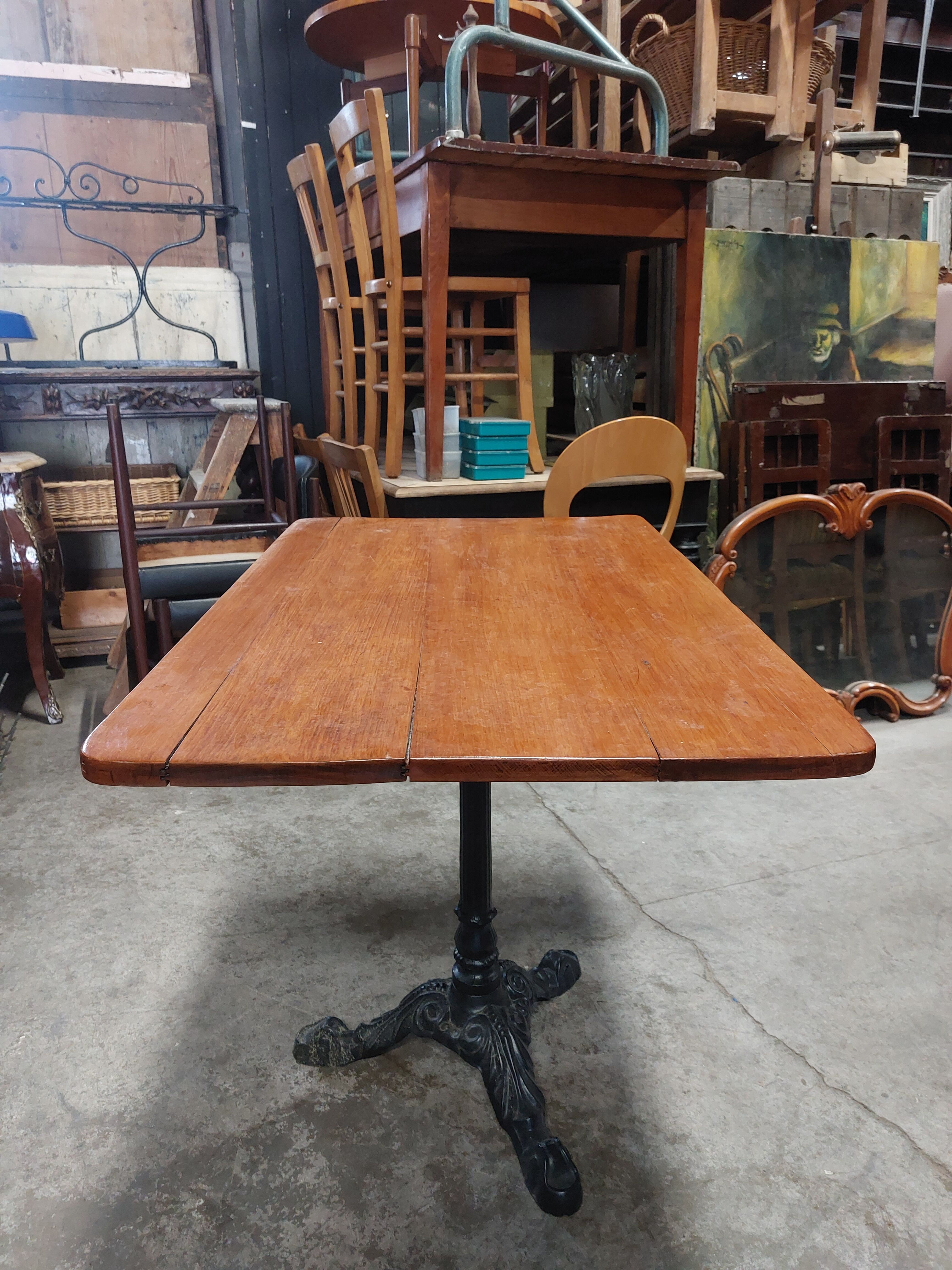 Cast iron bistro table 1m