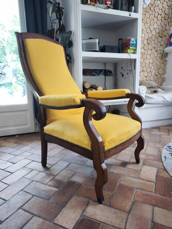 Fauteuil voltaire jaune