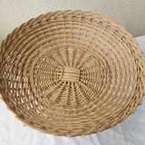 Wicker bowl on foot