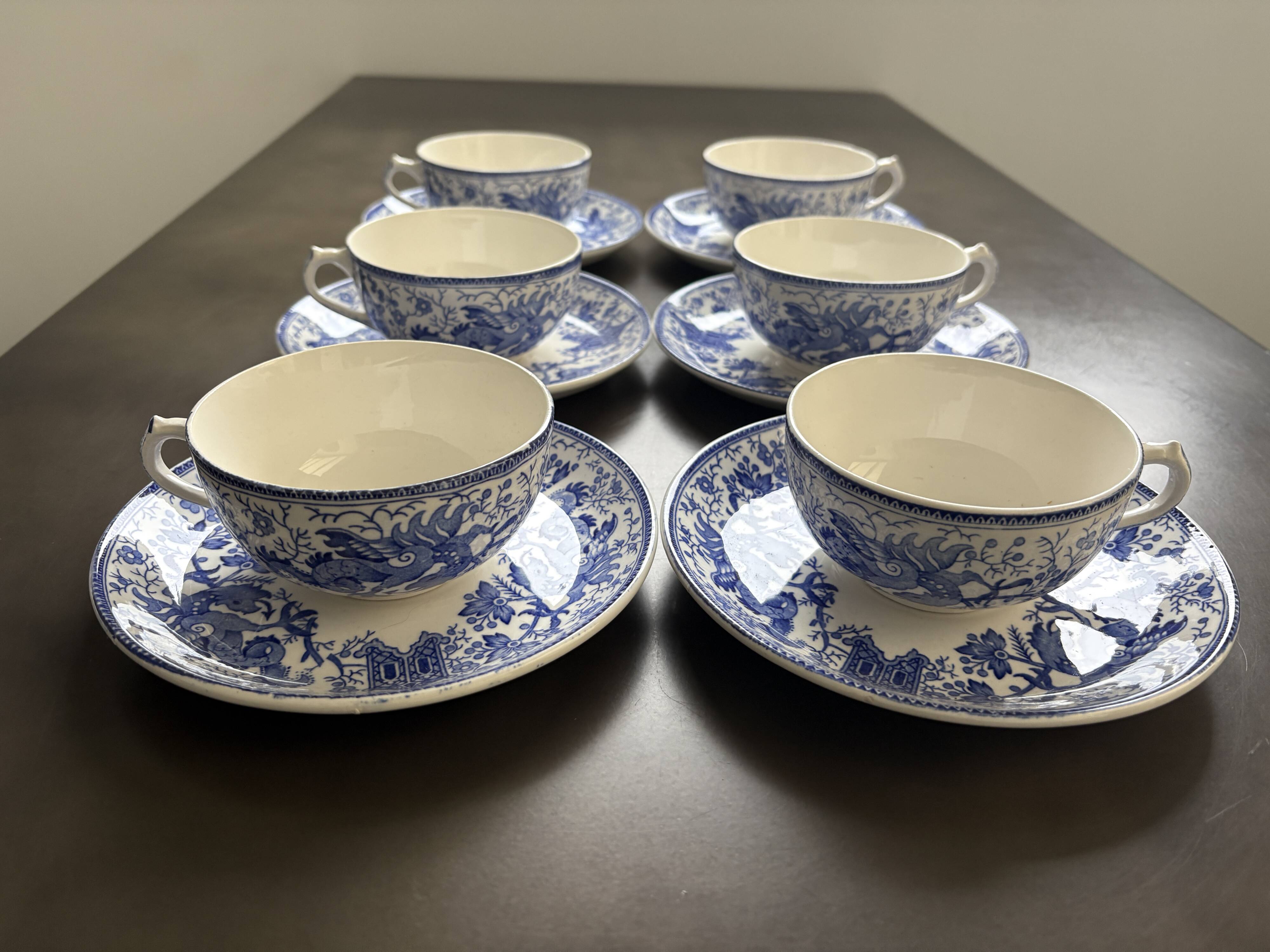 Service de 6 Grandes Tasses Dragon Boch