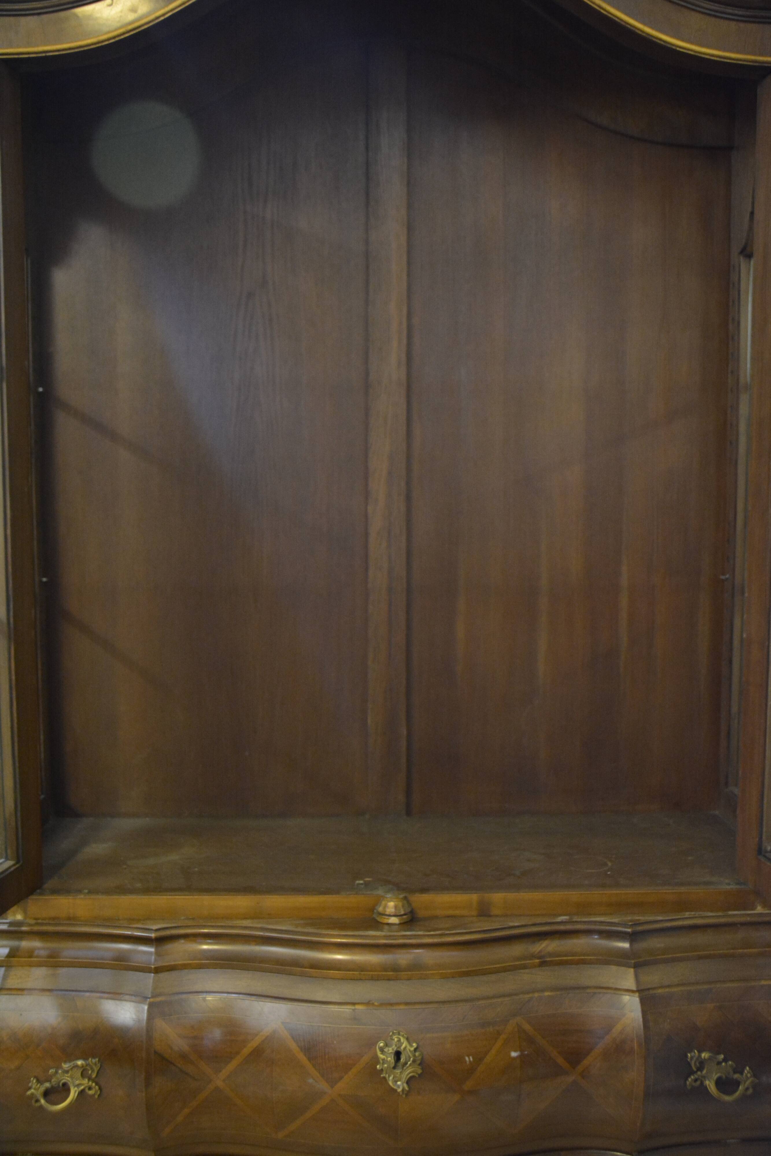 Vitrine arbalète