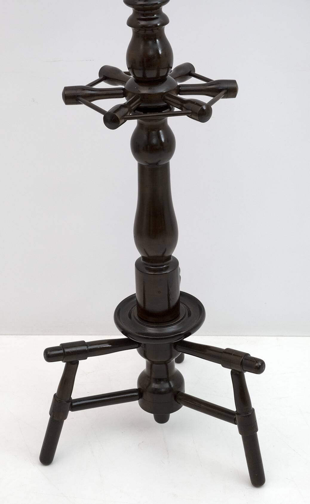 Mid-Century Modern Italian Walnut Floor Coat Hanger with Umbrella Stand, 50