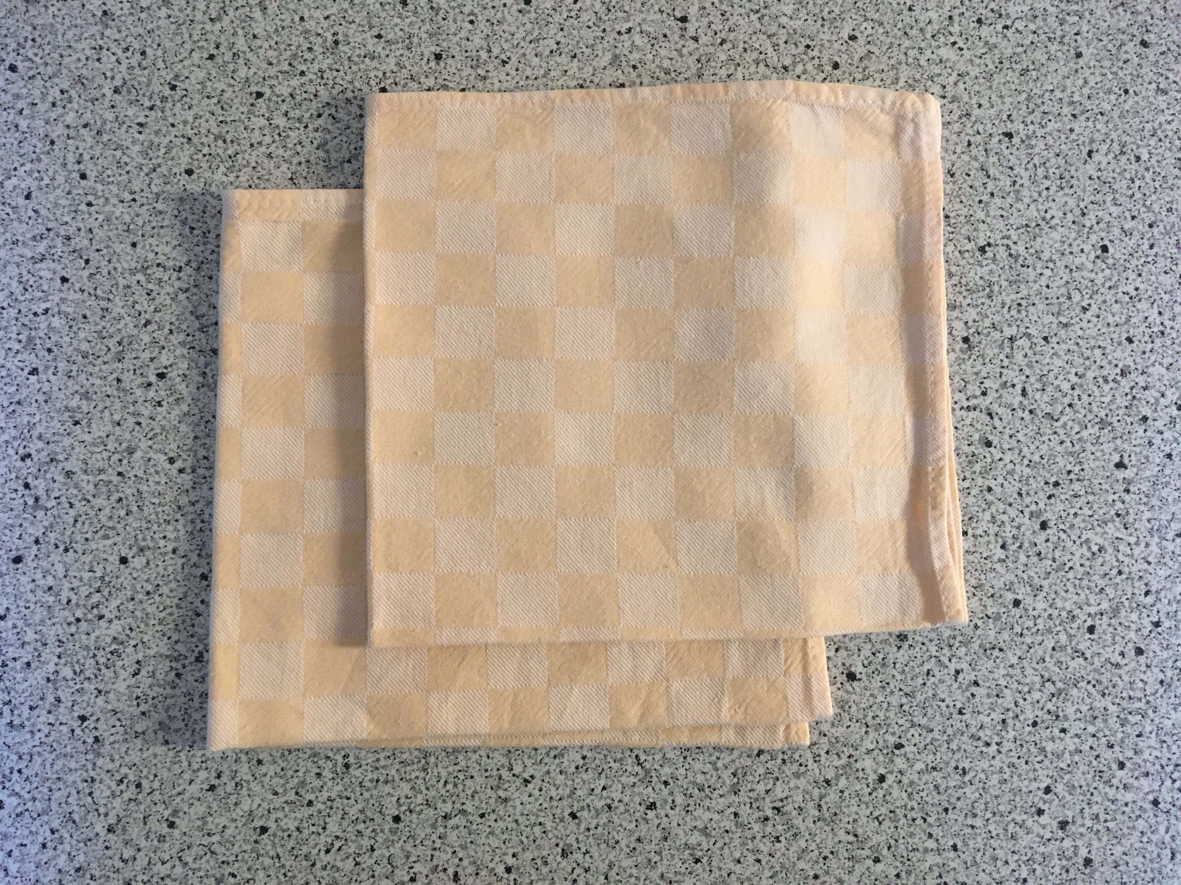 Duo of towels tea towels 37 x 40 damask orange melon