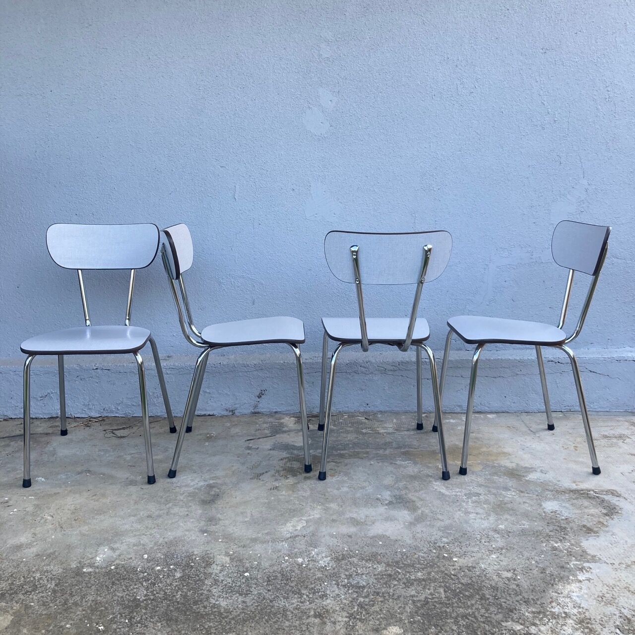 Set of 5 grey formica chairs