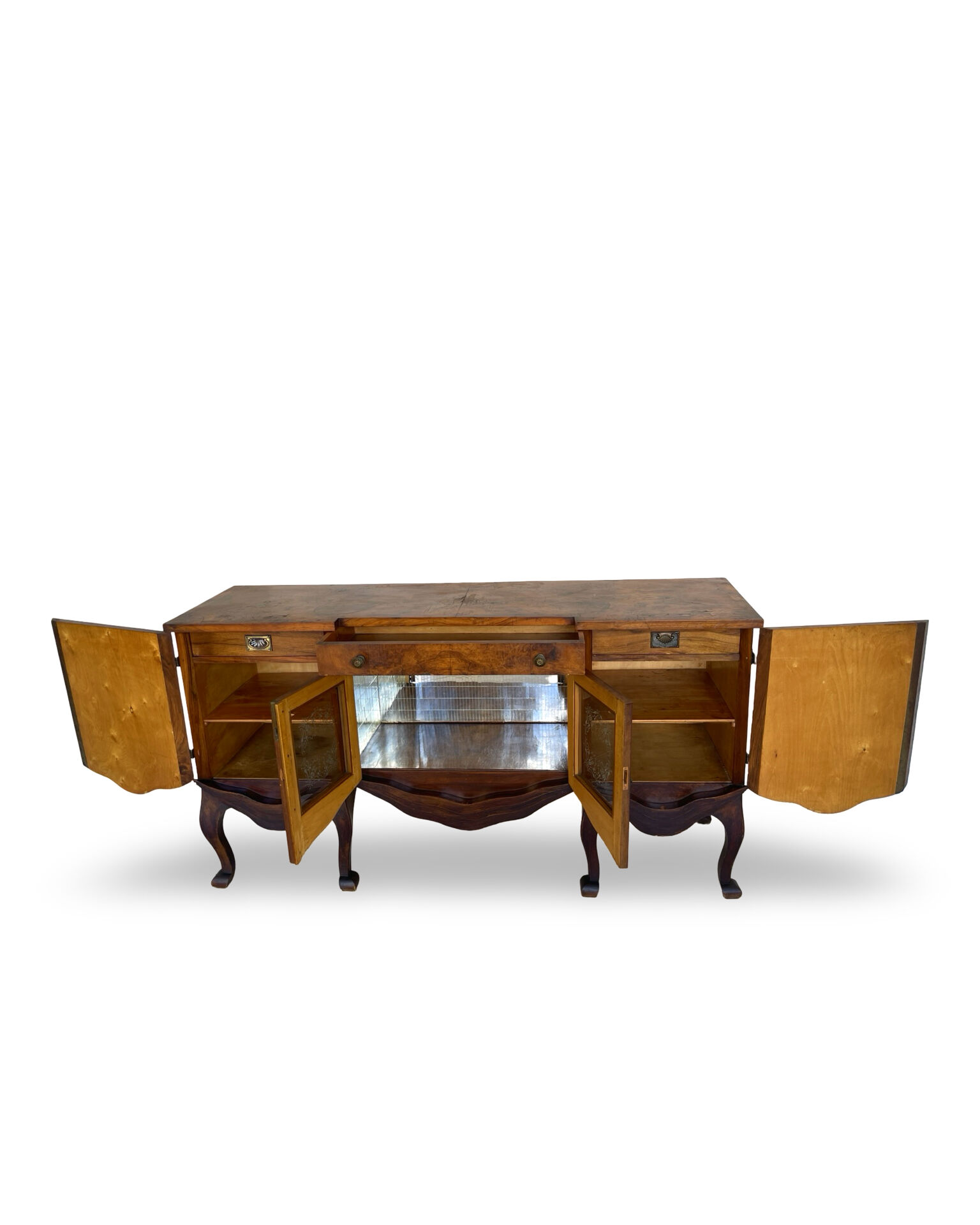 Buffet en noyer burr italien, années 1930.