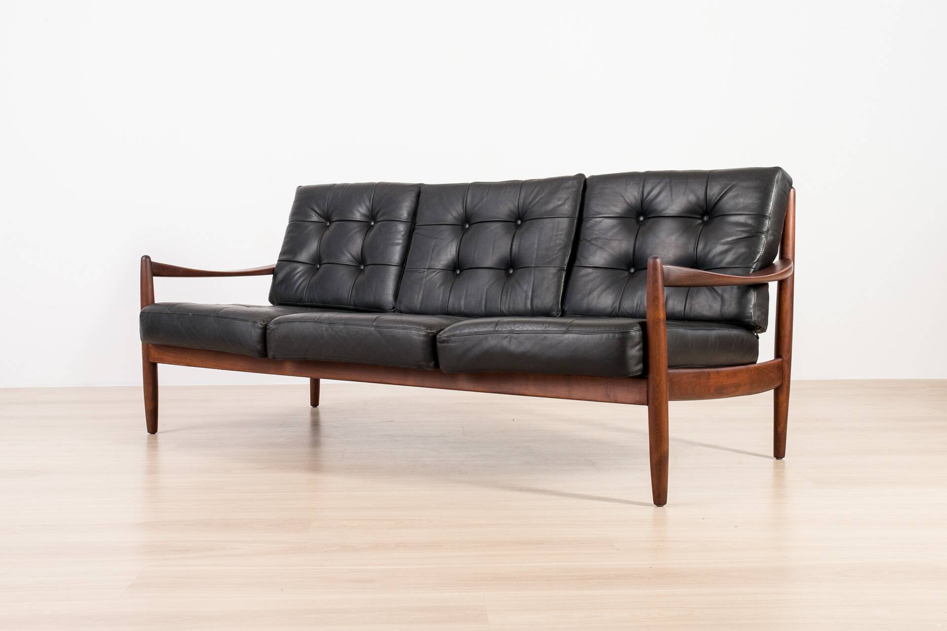 Scandinavian Three-Seat Sofa in Solid Wood and Black Leather, 1960s