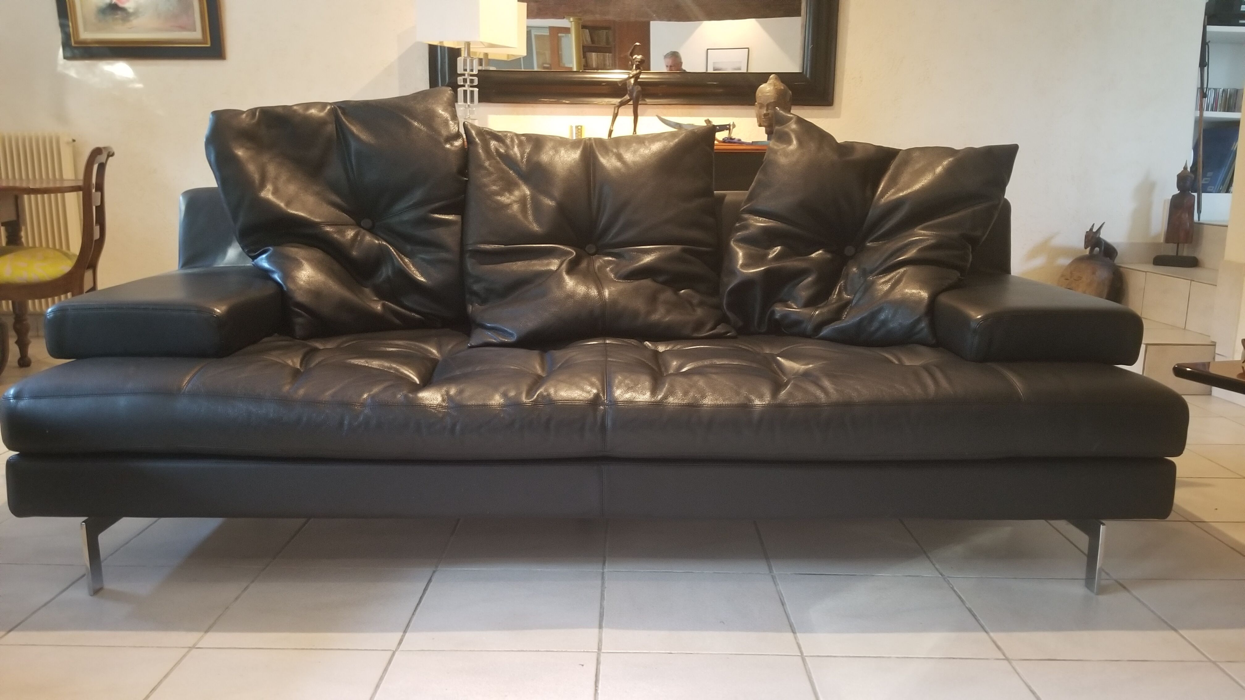 1 sofa 2.5 seats leather Casa nova