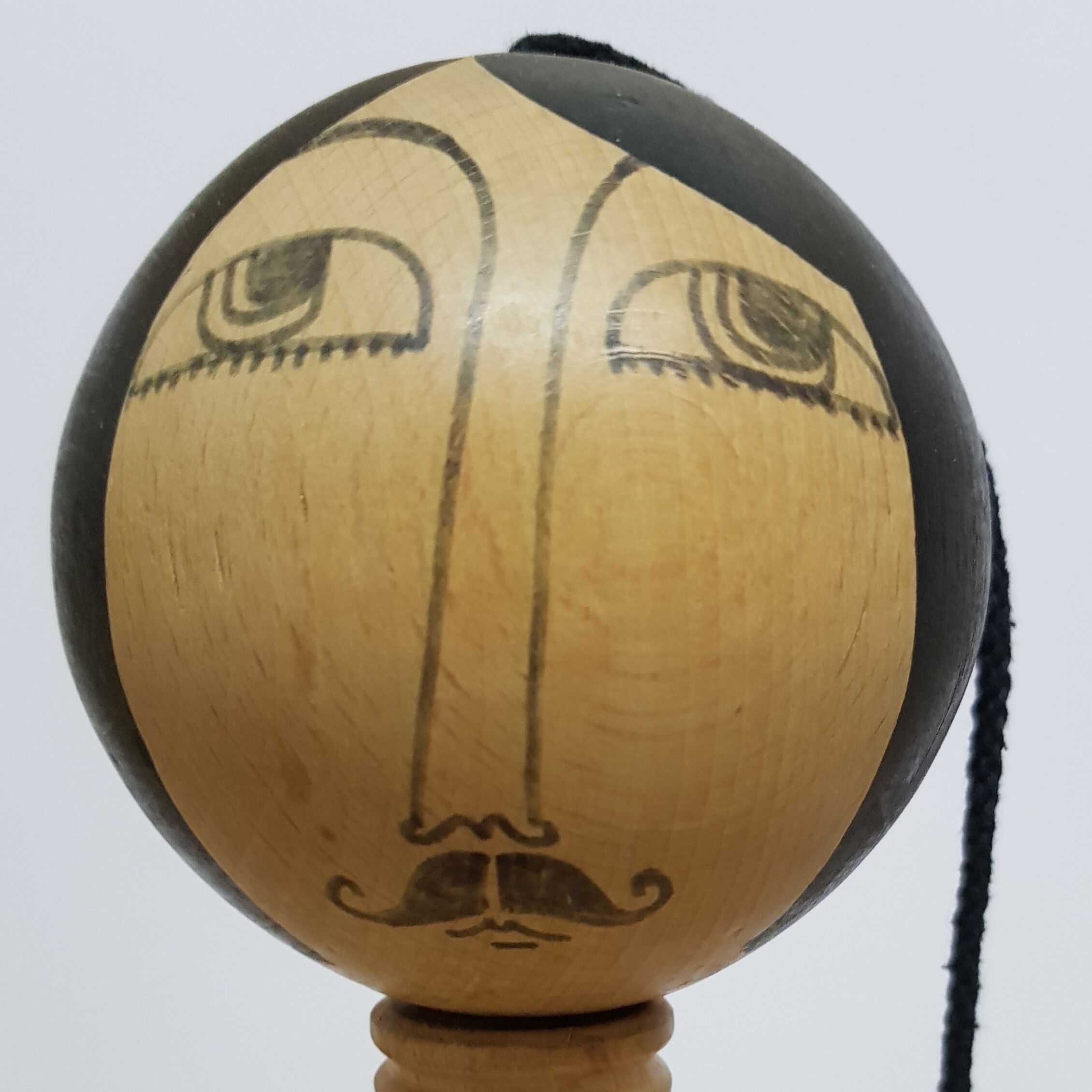 Bilboquet en bois