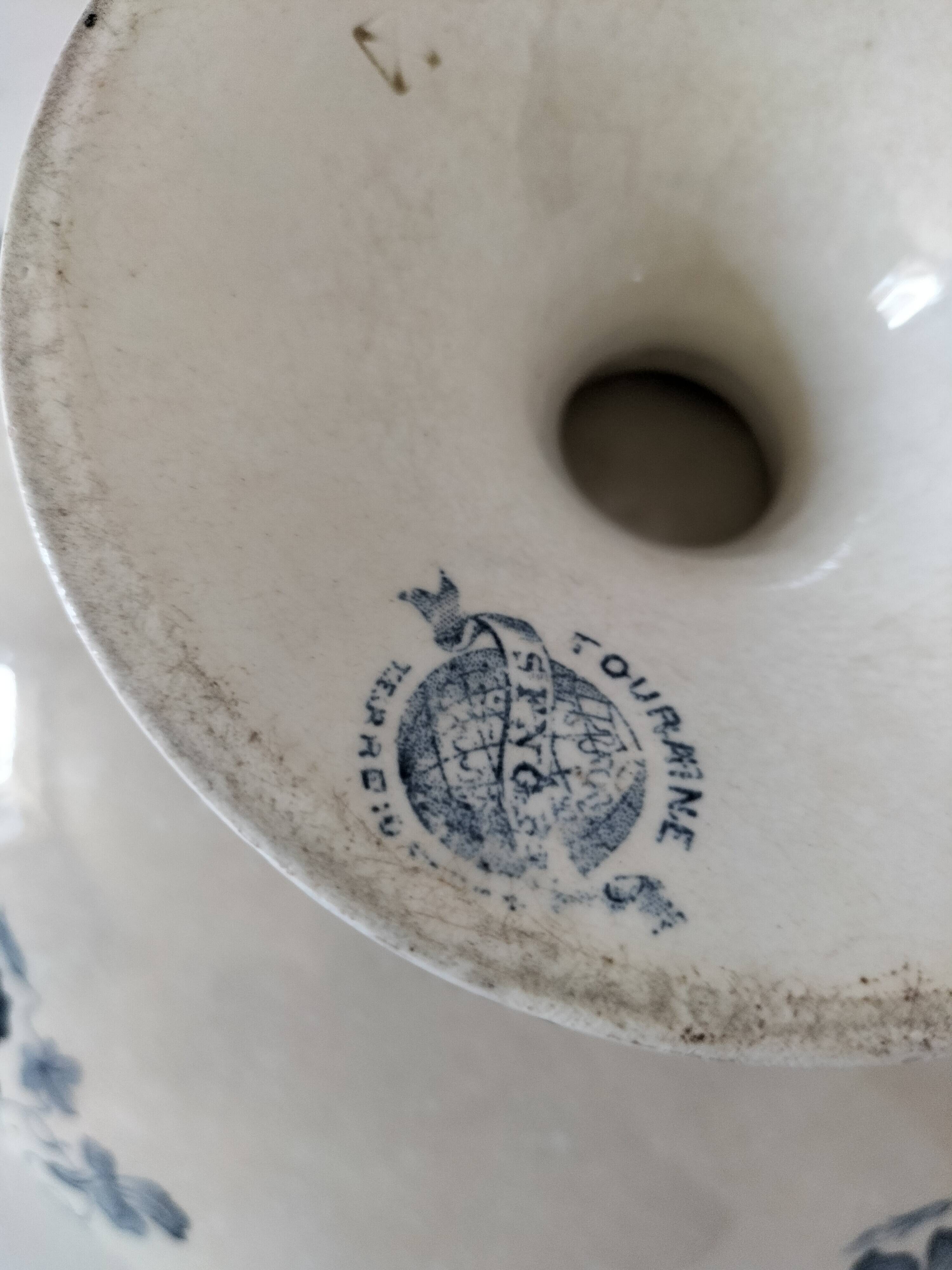 Compote dish with pedestal – SFNO stamp (circa 1890-1910)
