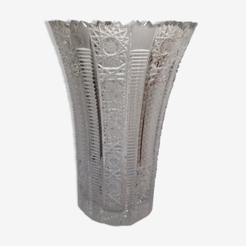 Vase en cristal taillé