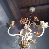 3-pointed metal beige and gold lacquered metal