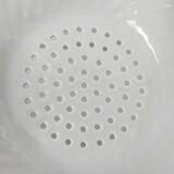 Strawberry dish porcelain drainer