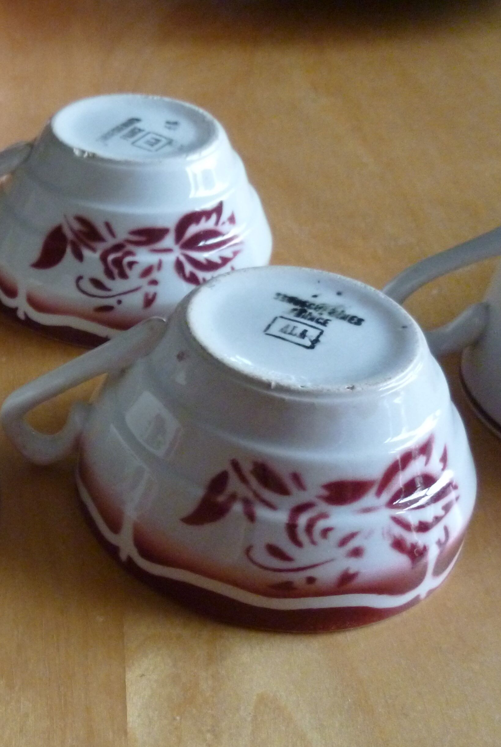 Pair of cups Sarreguemines