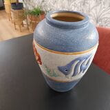 Vase with marine motifs