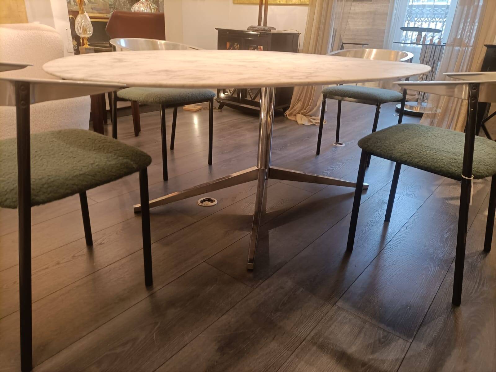 Florence Knoll for Knoll. Marble and chrome-plated metal table. 1970s. LS54931408H