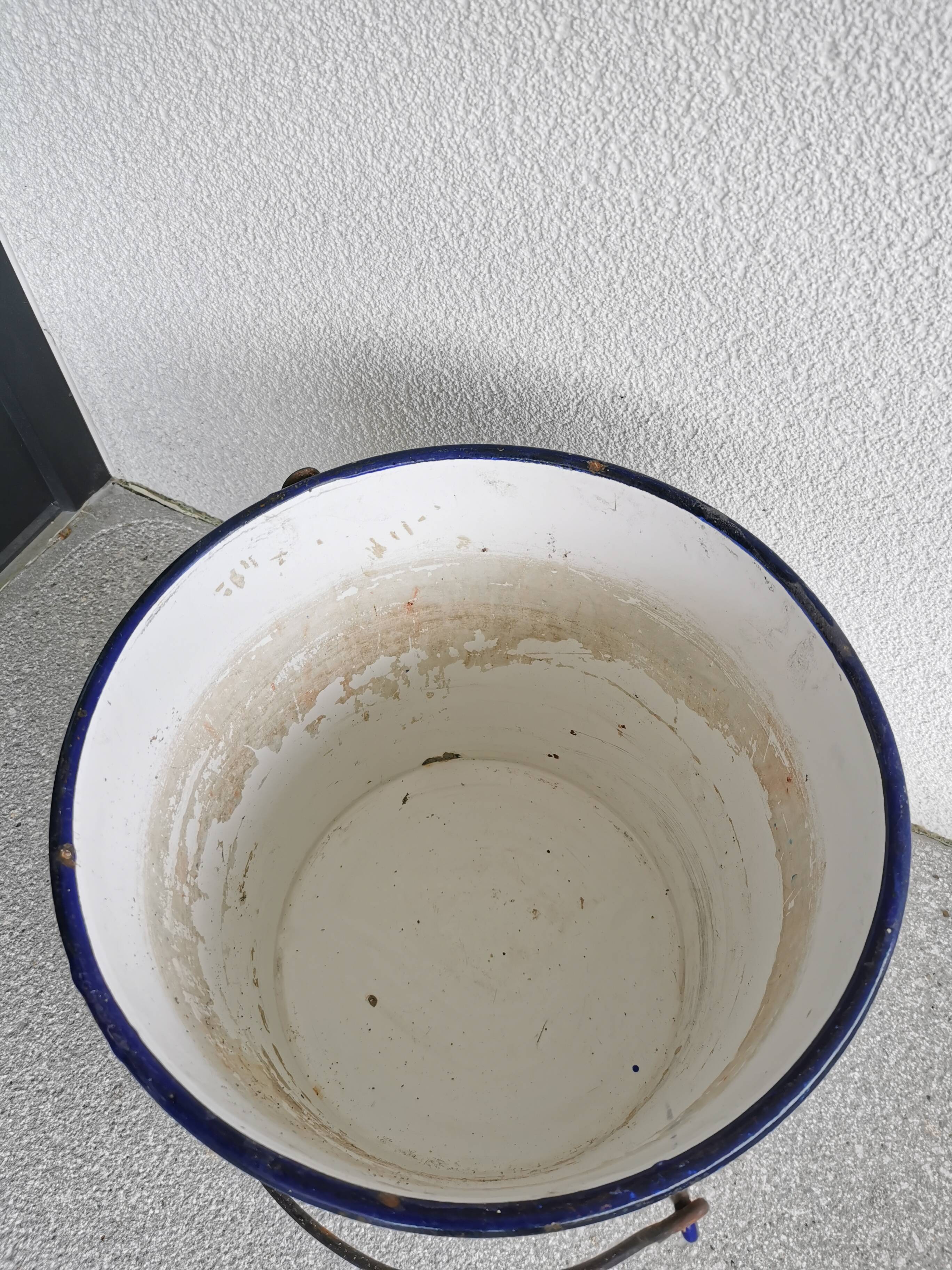 Set of 4 Vintage White Enamel Bucket Planter: 1970s EMO Celje Yugoslavia