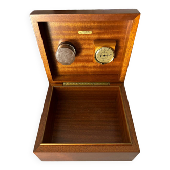 Cigar box made by lancel
