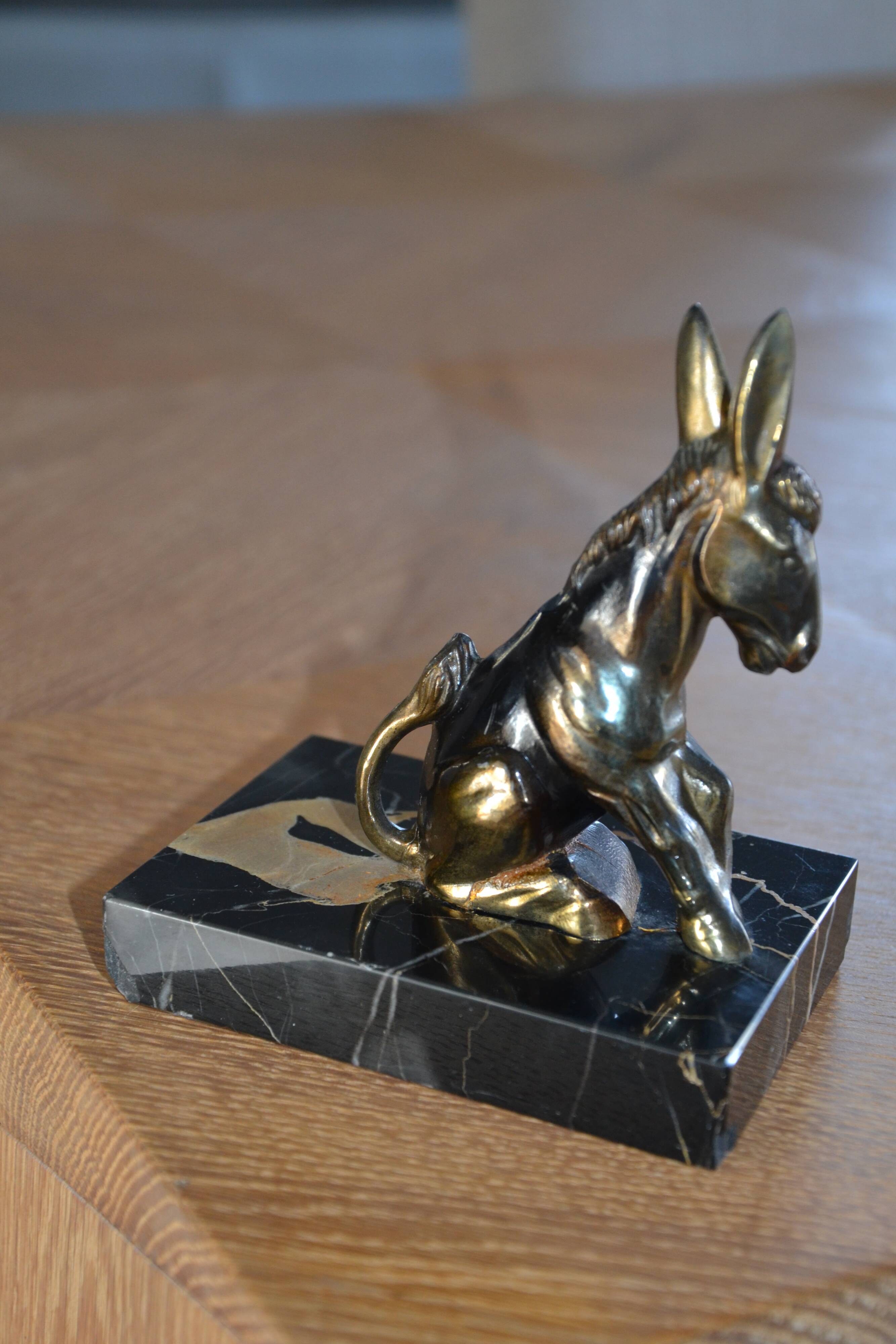 Free-standing donkey in resin