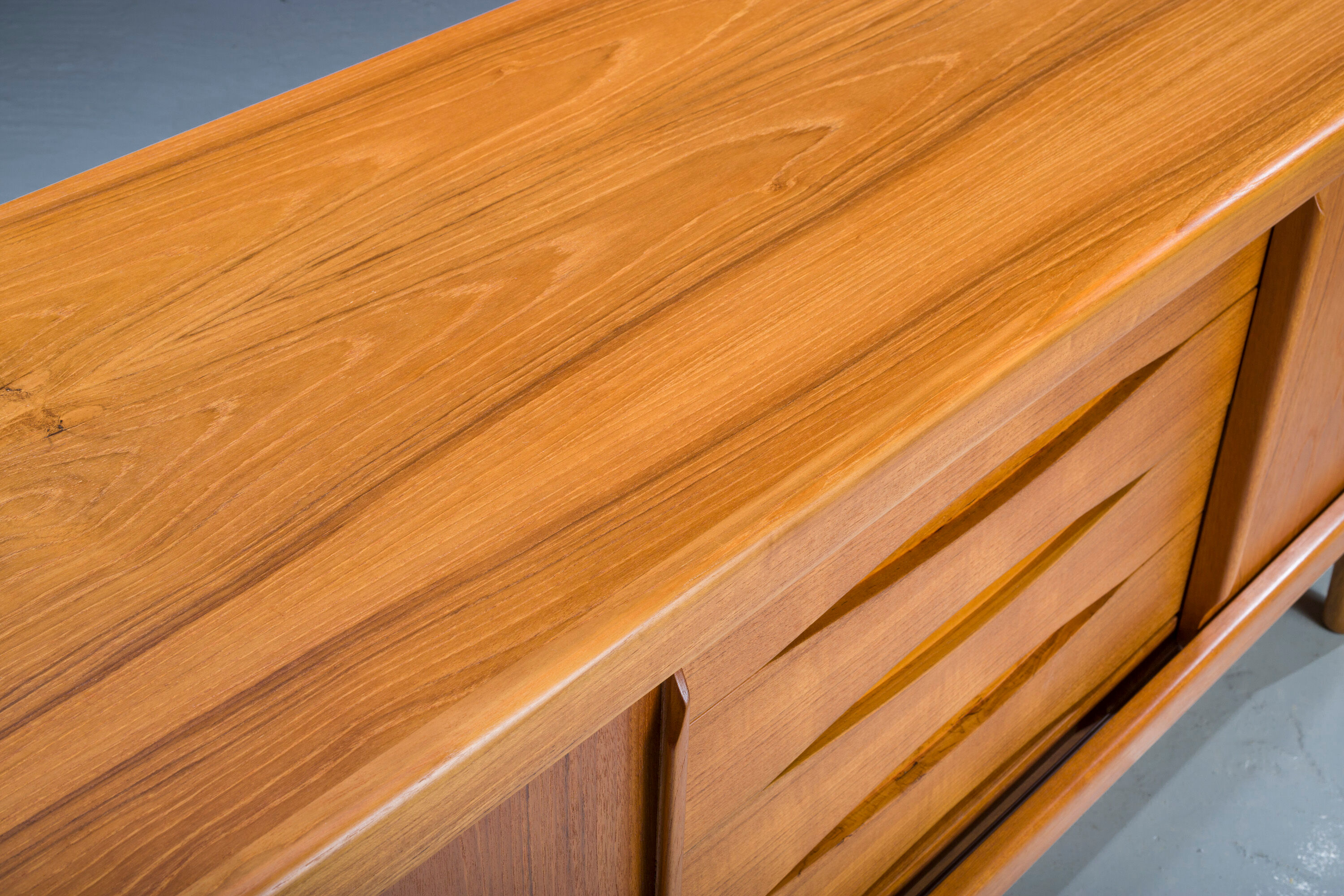Mid-Century Danish Teak Sideboard from H.P. Hanssen, 1960s