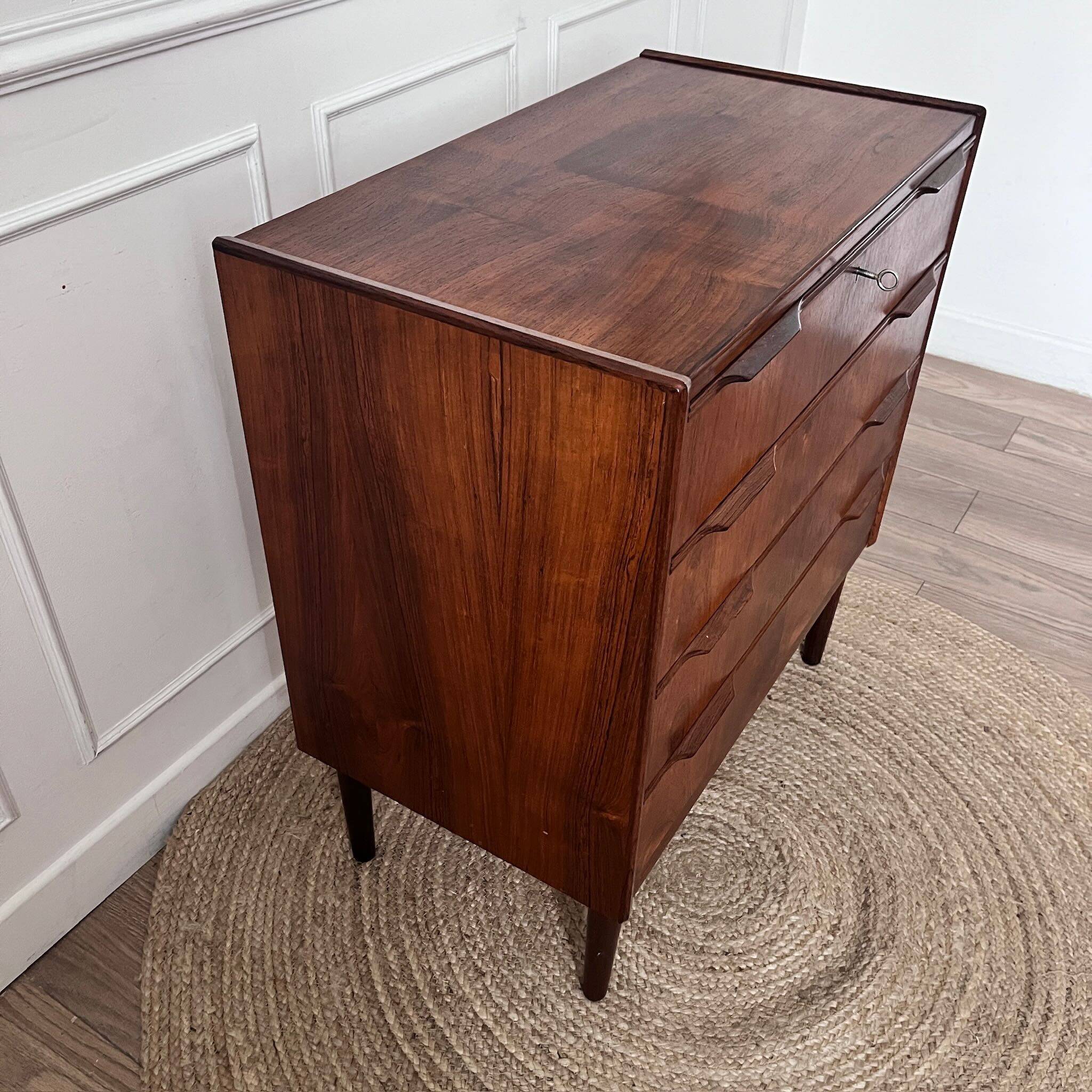 Commode danoise en palissandre