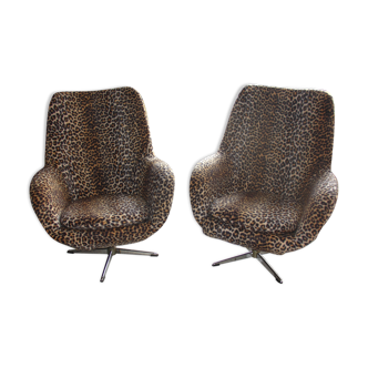 Pair of armchairs "egg" of 1973