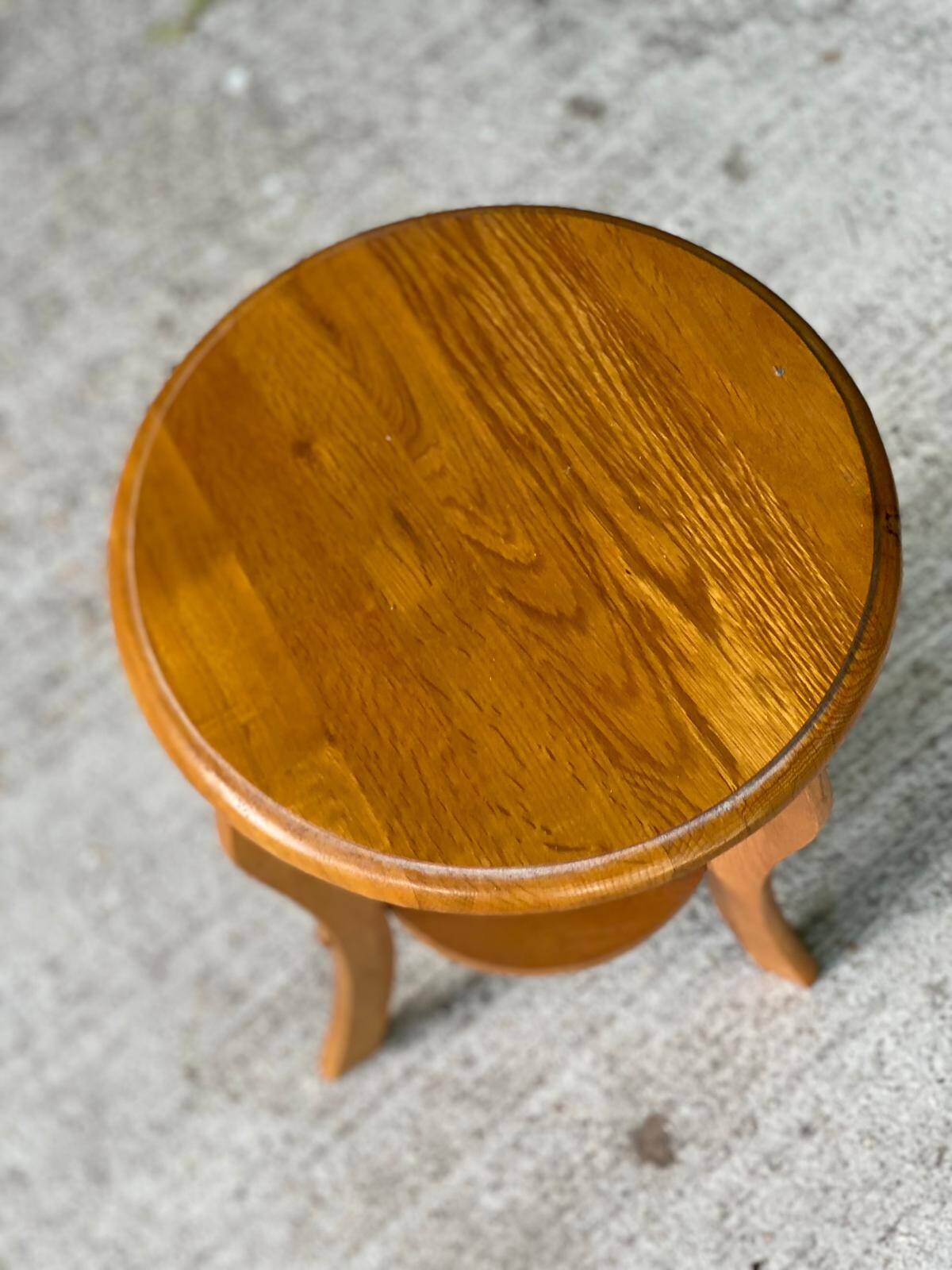 Round art deco side table in solid wood 1950