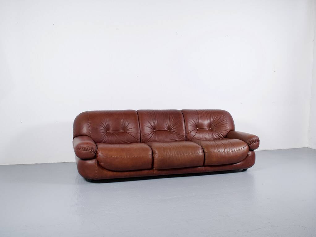 Sapporo leather sofa 1970s by Mobil Girgi publisher