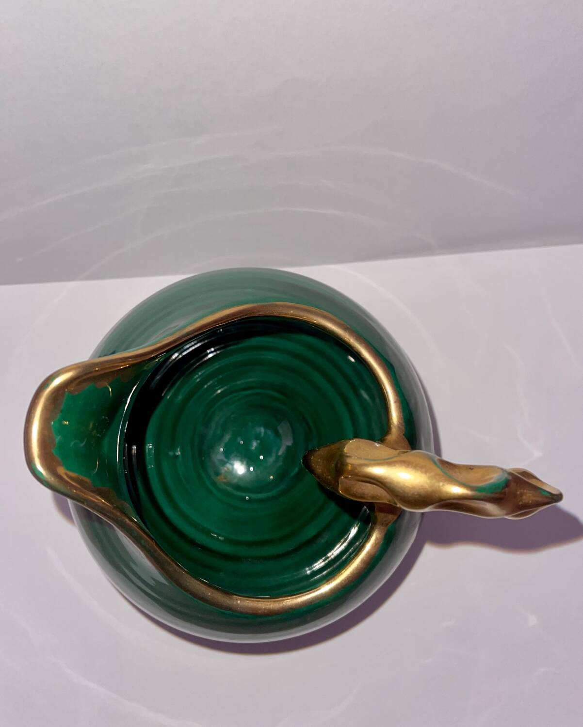 Green and gold pitcher, Vérigord