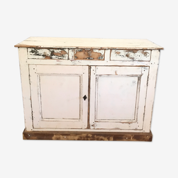 Old patina buffet cream