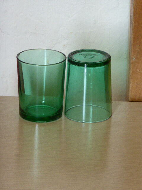6 glasses of vintage green glass water 1970