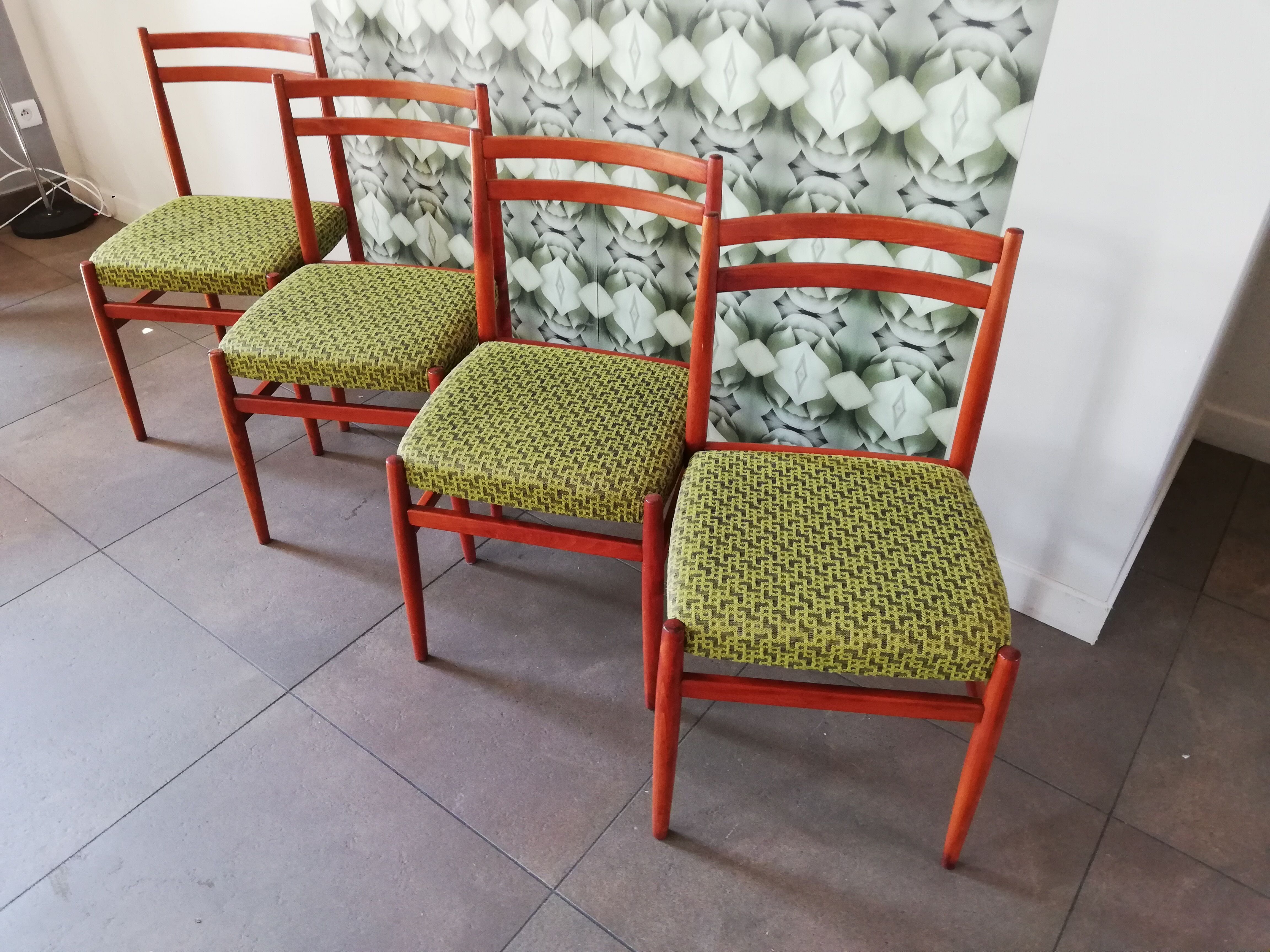 Set of 4 Czech Art Deco Chairs Ton, 1971, Up Zavody, Thonet