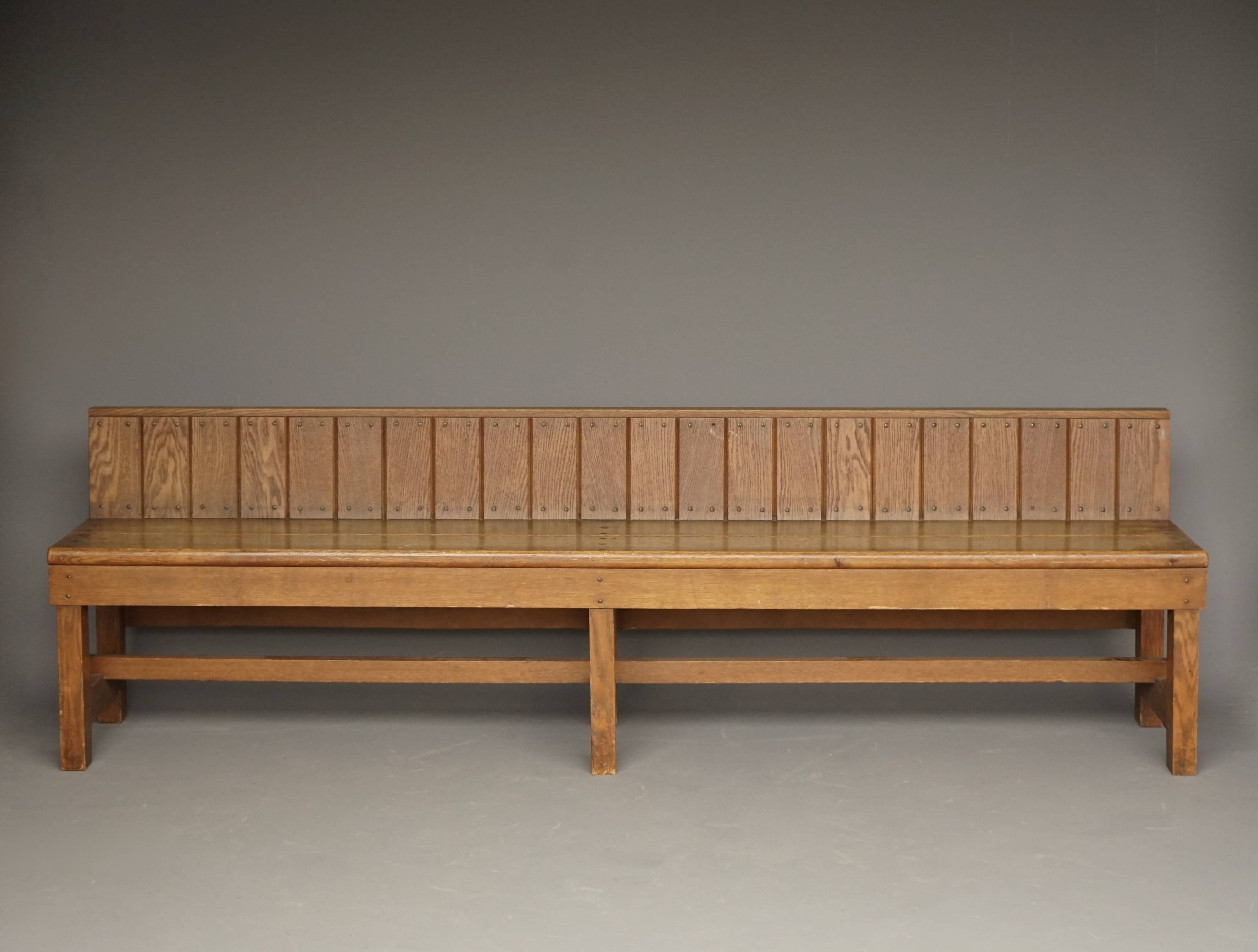Dutch Traditionalist oak bench, Delft School. 1920s
