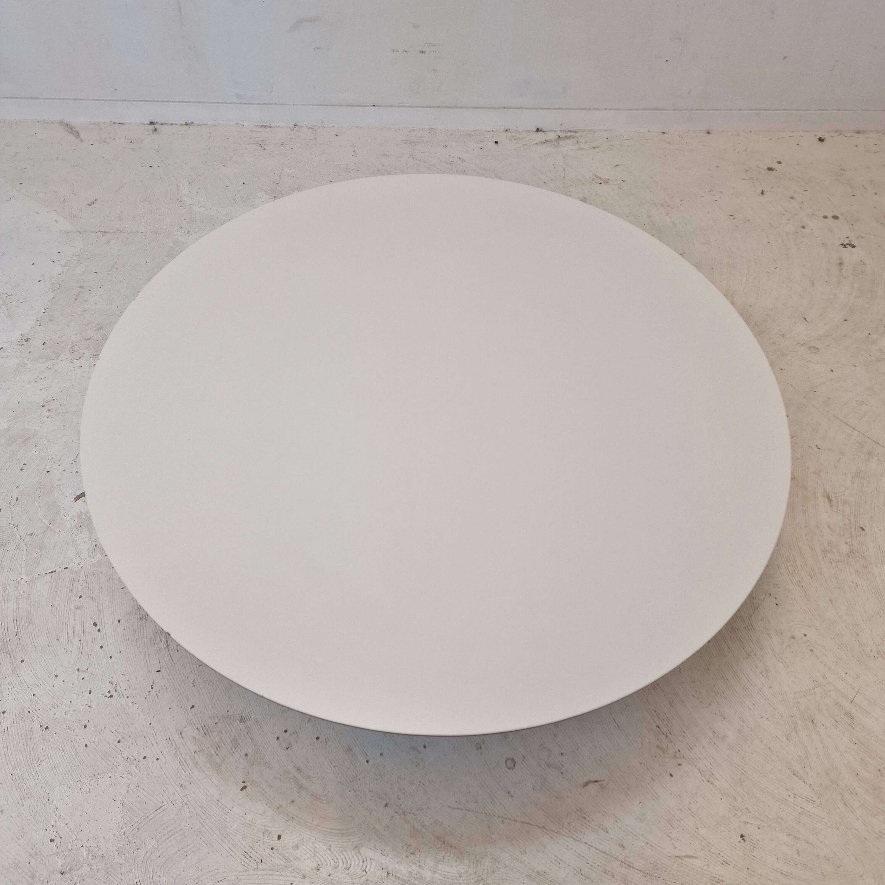 “Circle” Coffee Table by Pierre Paulin for Artifort, 1970s