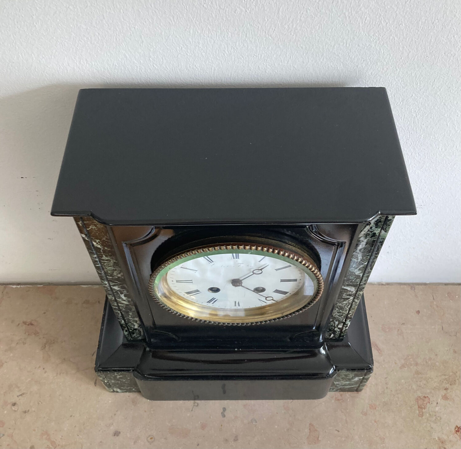 Napoleon III clock in marble and brass nineteenth century