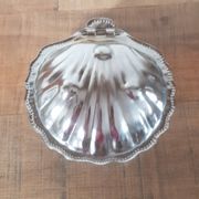Vintage ashtray in silver metal and a blue glass part that goes inside in the shape of a saint jacques shell