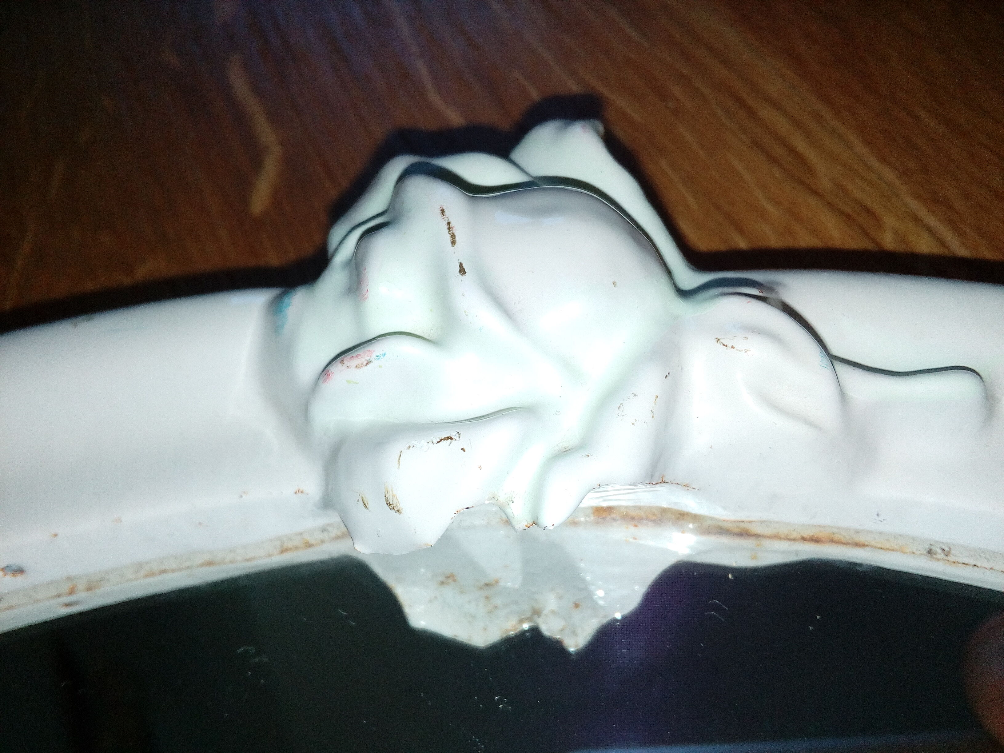 50x40 cm enamelled cast oval mirror