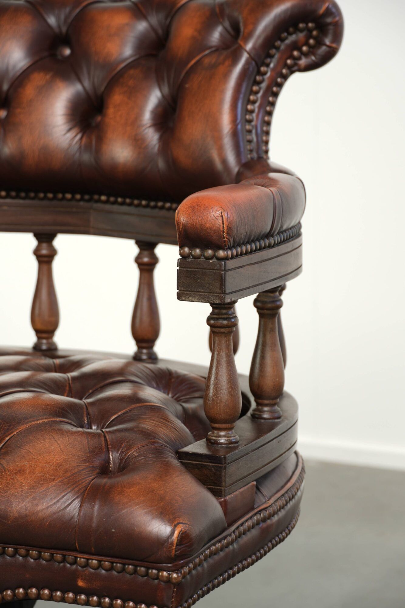 English cowhide Chesterfield swivel and tilt button seat office chair