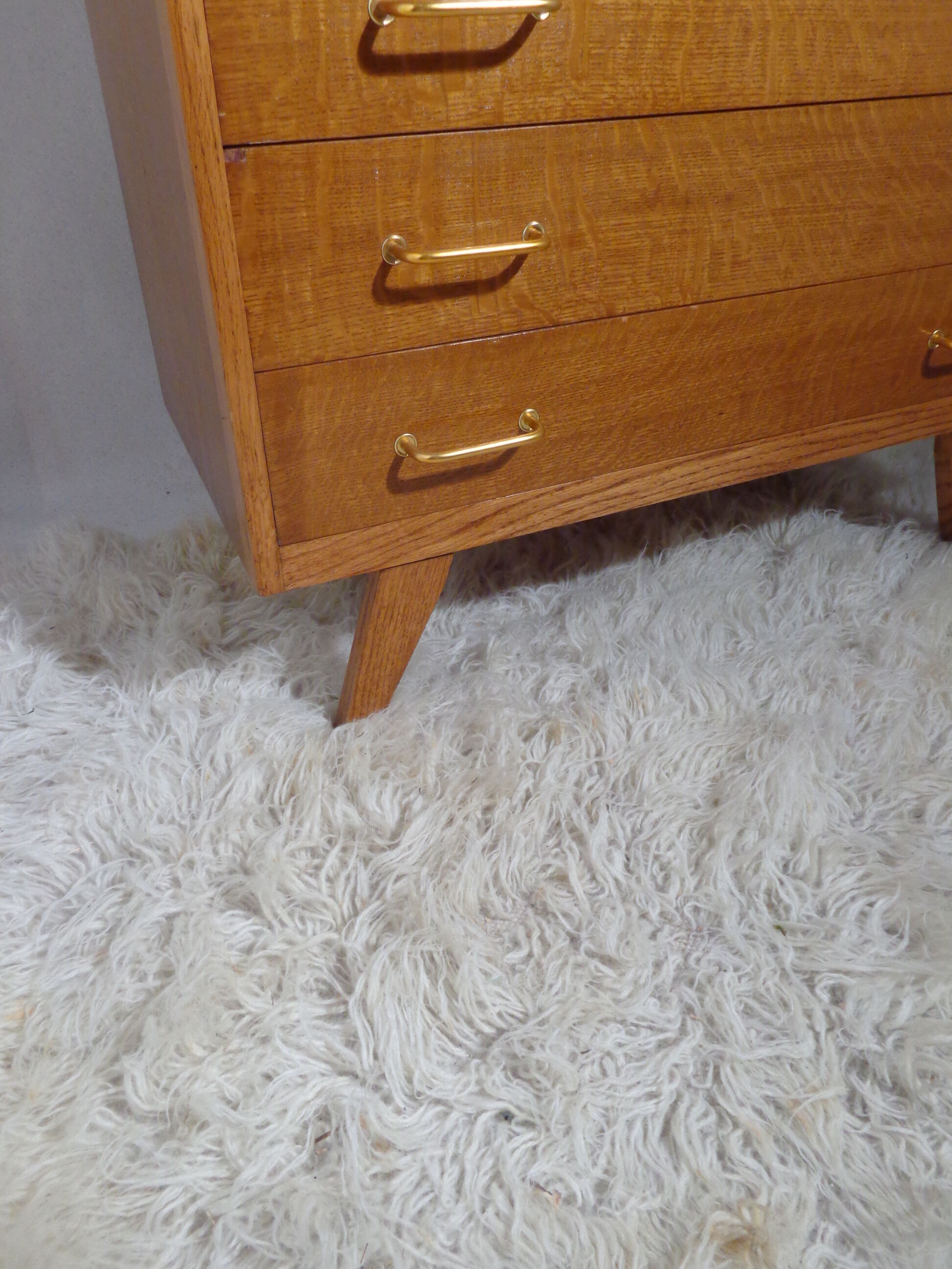 Vintage dresser