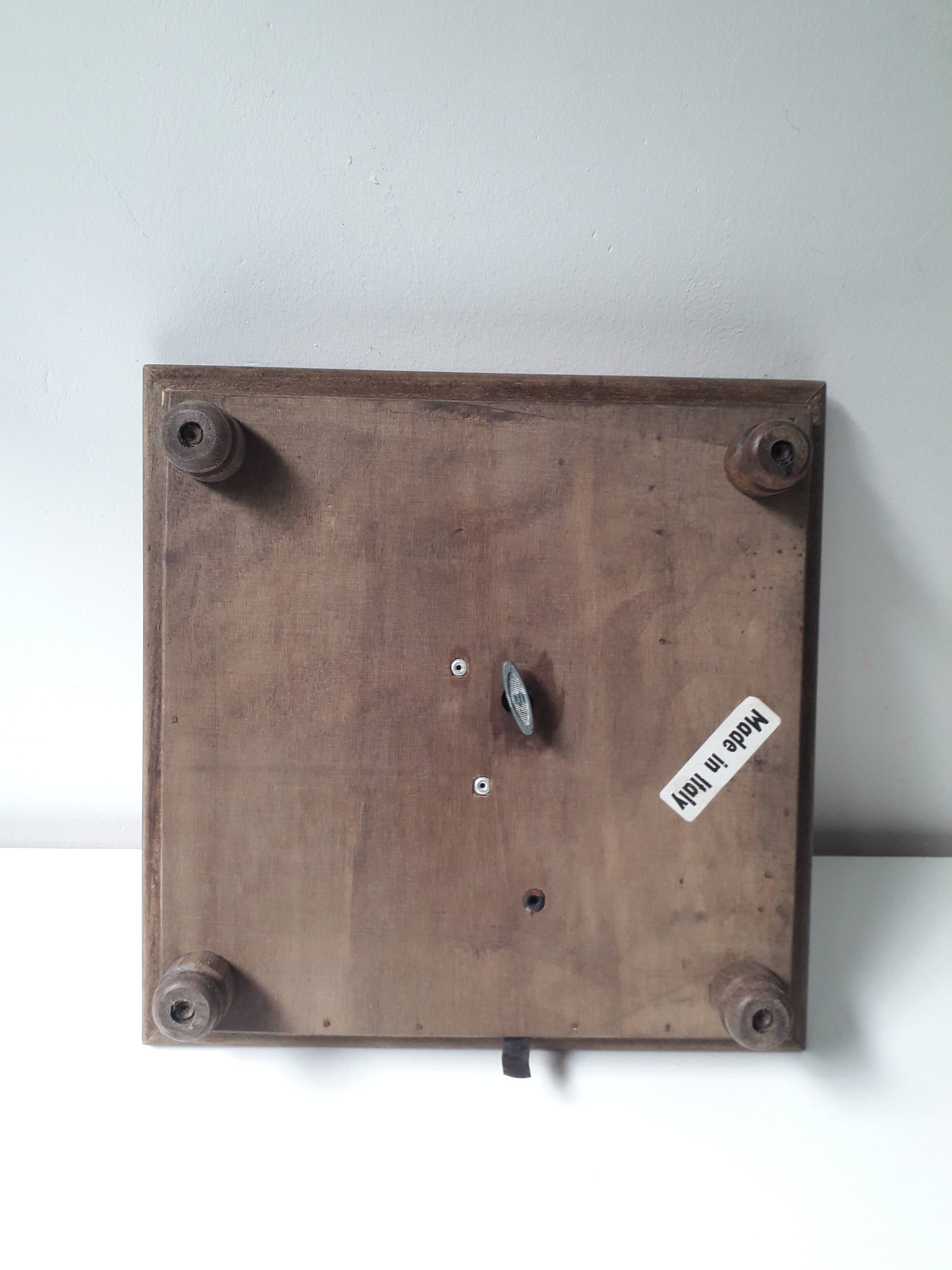 Vintage wooden and earthenware musical trivet (La vie en rose)