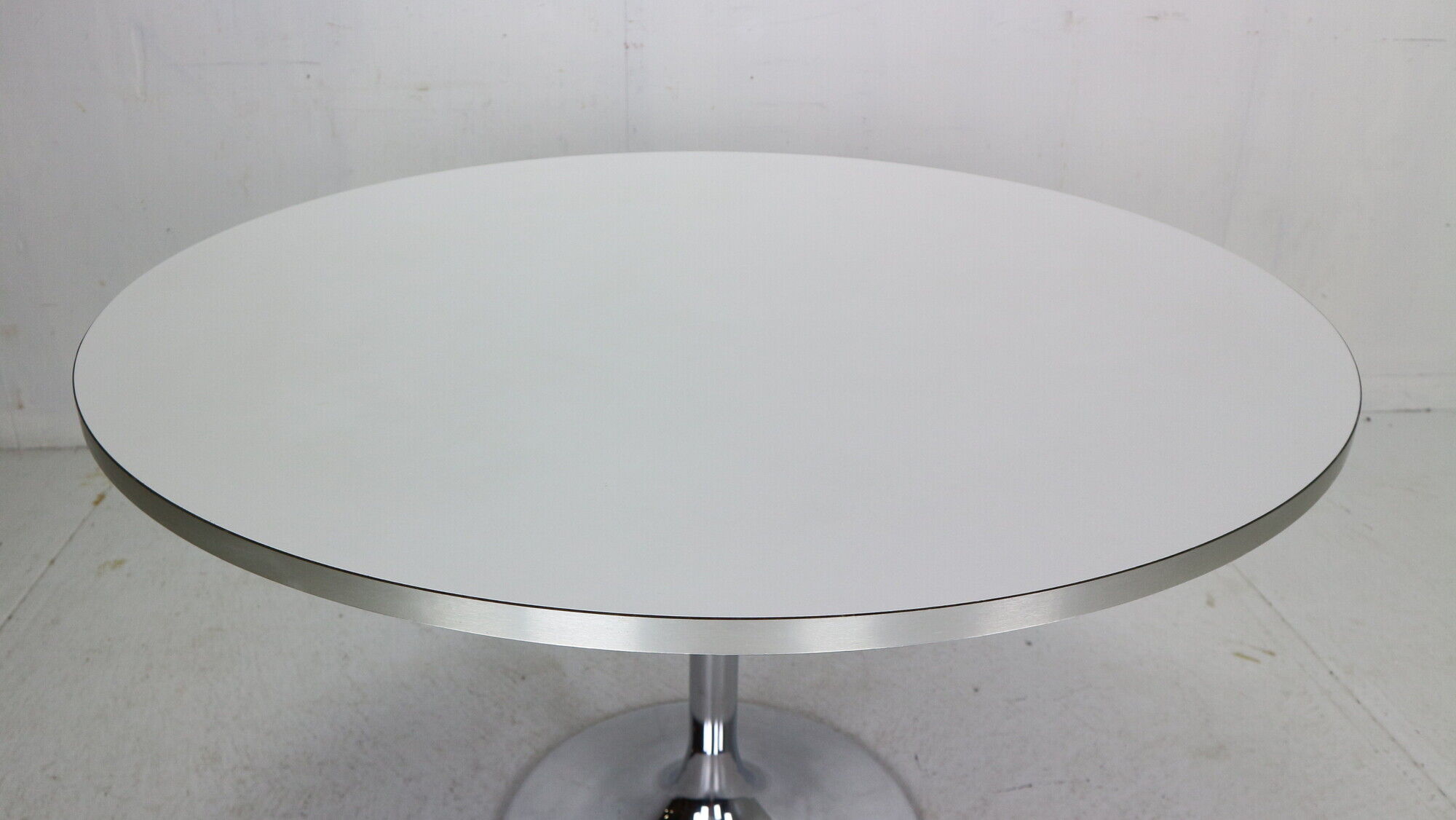 Börje johanson round white & chrome "tulip" dinning table, 1968 sweden