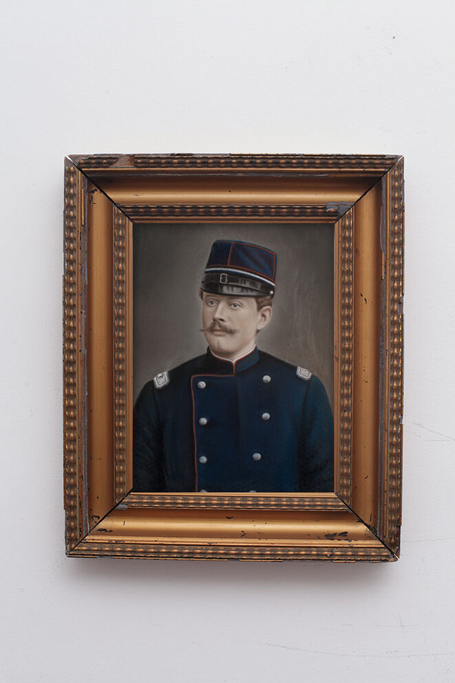 Portrait old man in gold frame