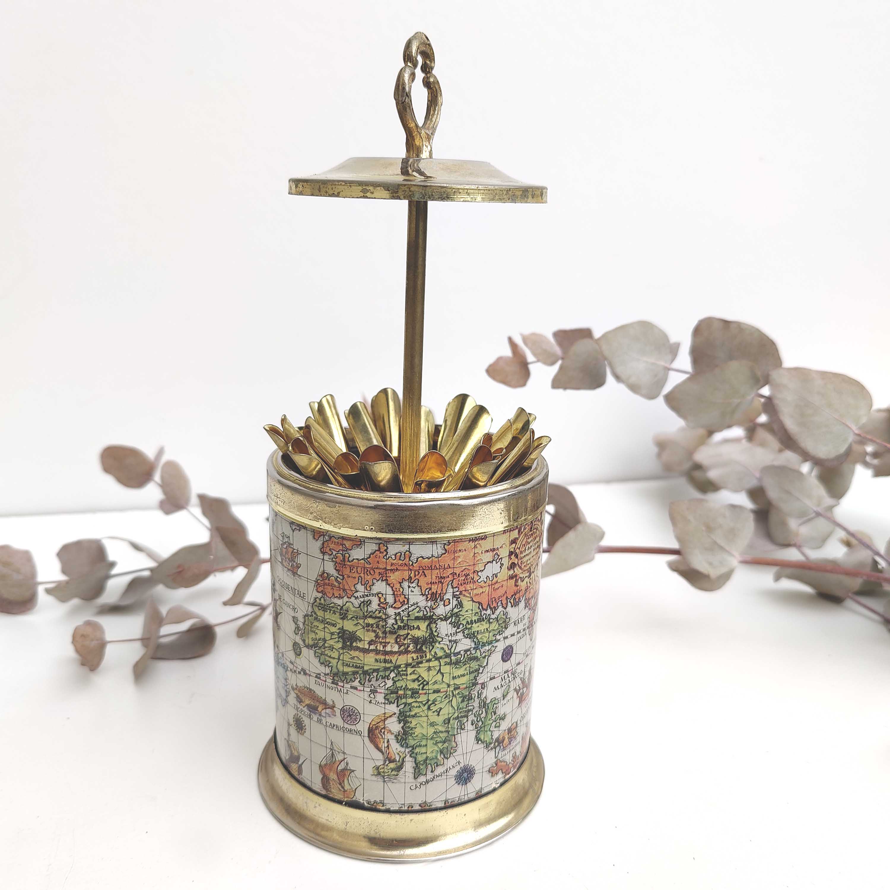 Golden metal world map table cigarette holder